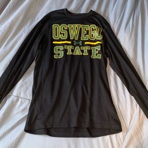 Men’s small under armor long sleeve